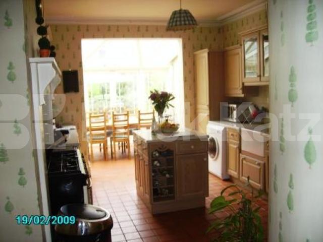 			LET!, 4 Bedroom, 1 bath, 1 reception House			 Palace Gates Road, ALEXANDRA PALACE